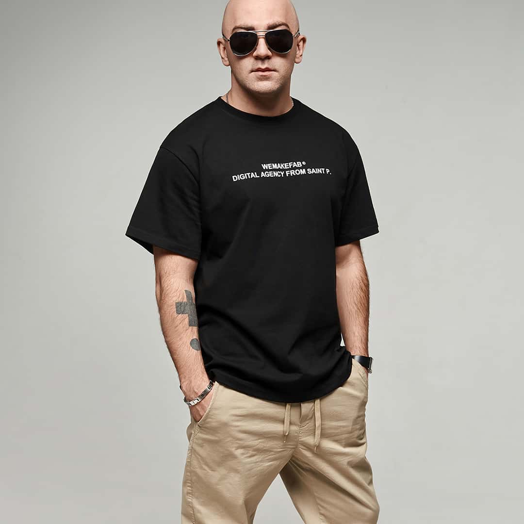 Футболка черная